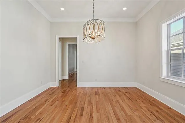 2328 Valence St #UPPER — Photo 7