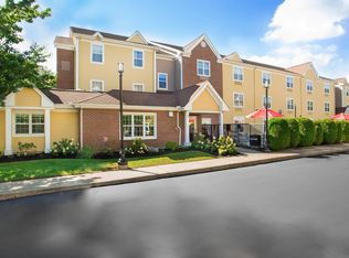 20 International Pl #E83630DD6, Tewksbury, MA 01876