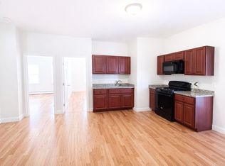 213 State St #A, Bristol, RI 02809