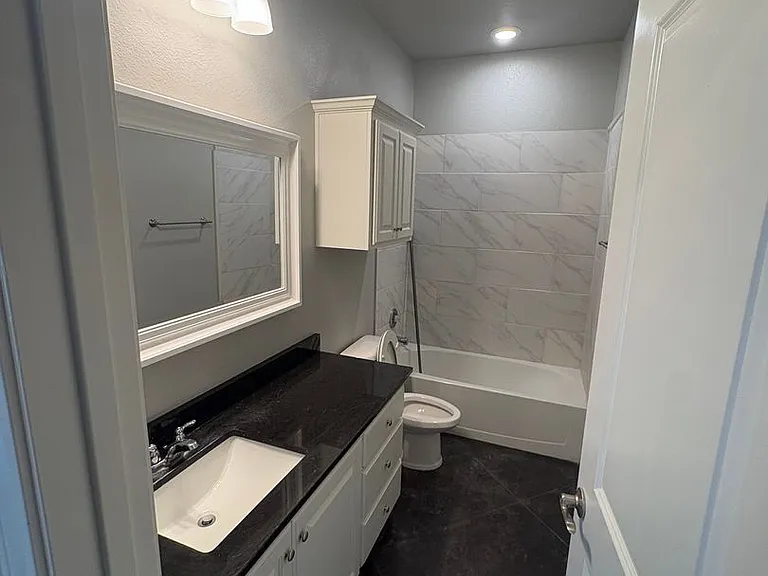 7402 Jake St — Photo 4