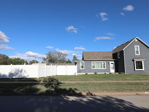 4th image of 3015 Avenue E