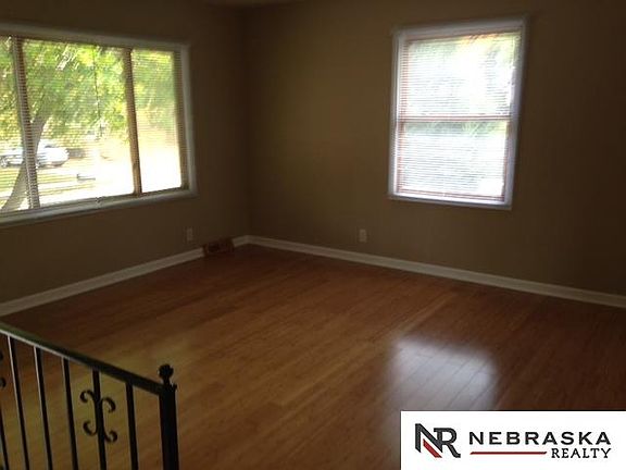 2nd image of 9414 Linden Ave