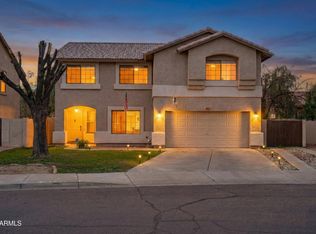 8607 N 68th Dr, Peoria, AZ 85345