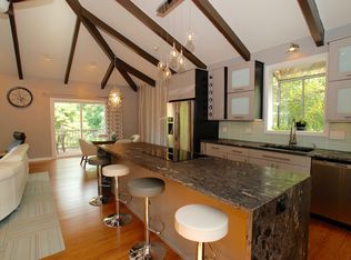 6904 Hickory Dr, Raleigh, NC 27603