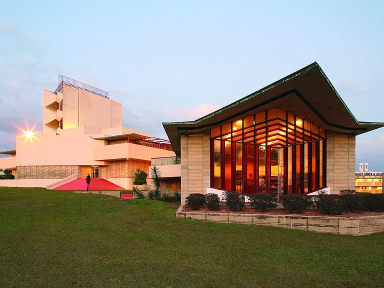 Enjoy a walk or bike ride to Florida Southern College