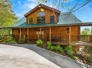 1387 Aintree Dr, Sevierville, TN 37876