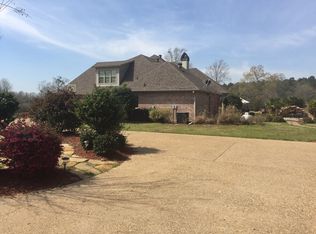 956 Julius Davis Ln, Marshall, TX 75672