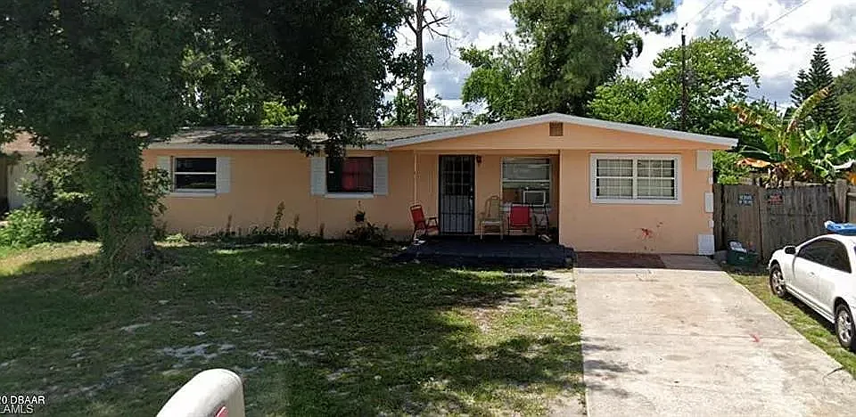 1472 Wildrose Ln