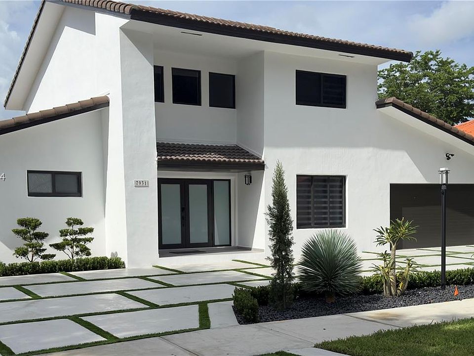 1st image of 7931 NW 169th Ter