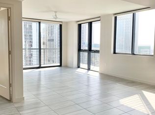 700 NE 1st Ave, Miami, FL 33132