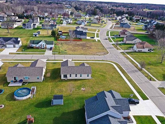4th image of 1476 Pondview Dr
