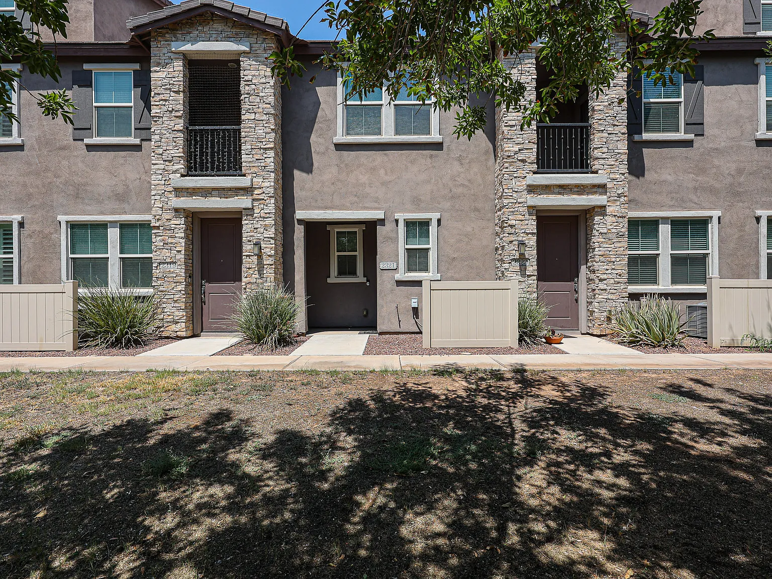 2321 East Hidalgo Avenue - 1 — Photo 4