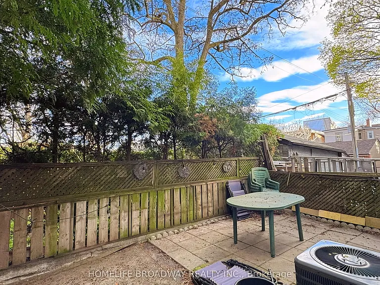 3 Yarmouth Rd — Photo 3