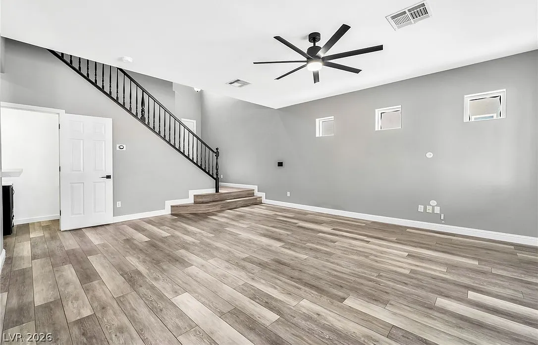 3 bed, 2.5 bath, 1527 sqft, $2,045 — Photo 4
