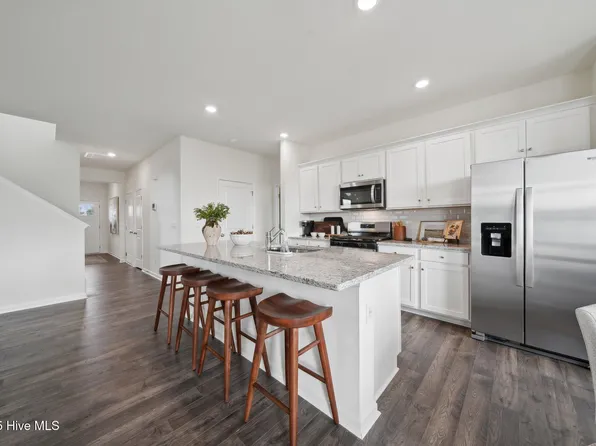 103 Staysail Drive, Elizabeth City, NC 27909