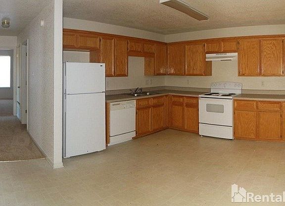 4th image of 1515 Pueblo Trce APT B
