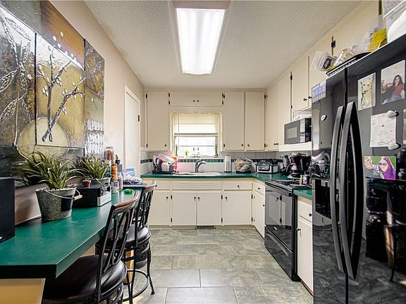 5th image of 4414 N Walrond Ave
