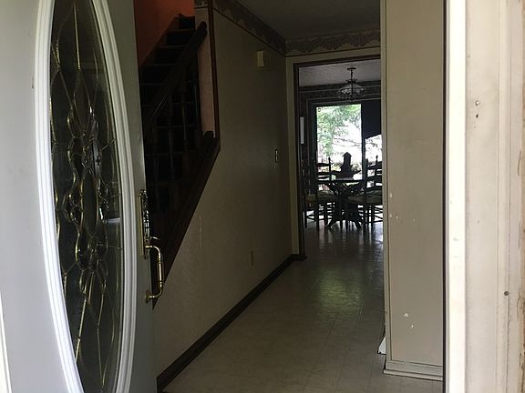 3rd image of 1547 Southwood Dr