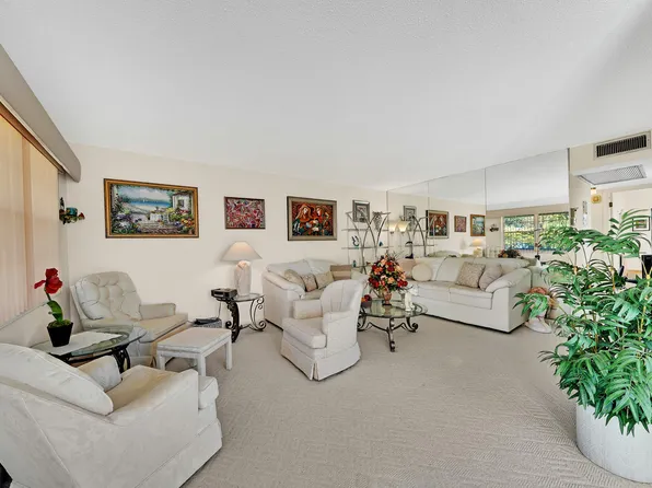 315 Windsor N, West Palm Beach, FL 33417