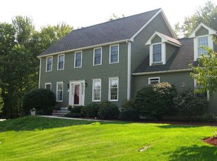 7 Claybrook Farm Rd, Medway, MA 02053