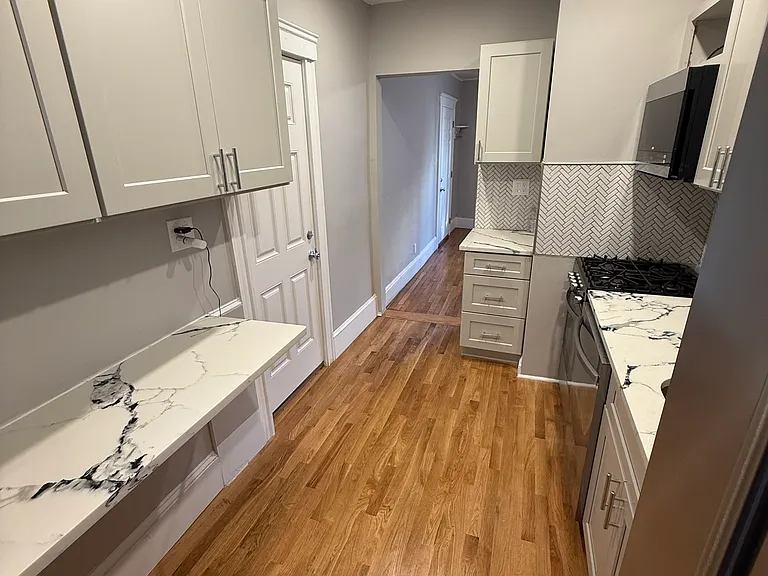 99 Hancock St #6J — Photo 3
