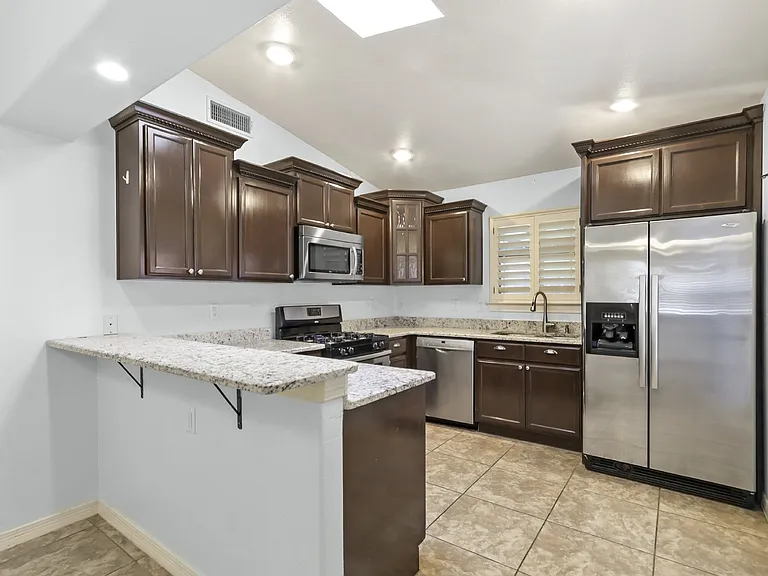 14222 Poets Rock Ln — Photo 6