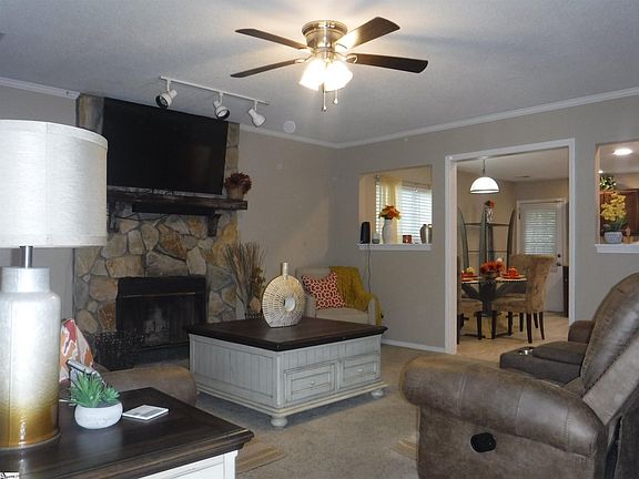 3rd image of 123 Gower Rd