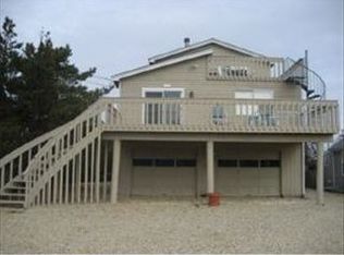 113 N 3rd St, Surf City, NJ 08008