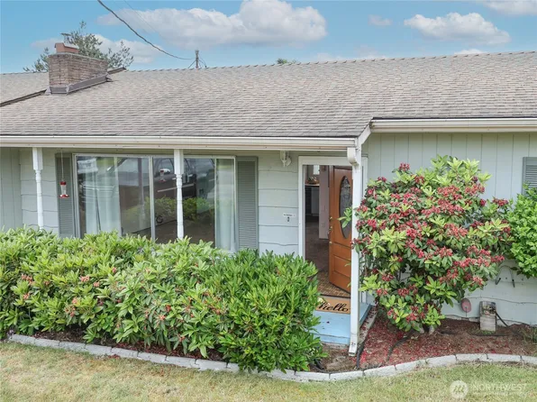 9314 44th Drive NE, Marysville, WA 98270