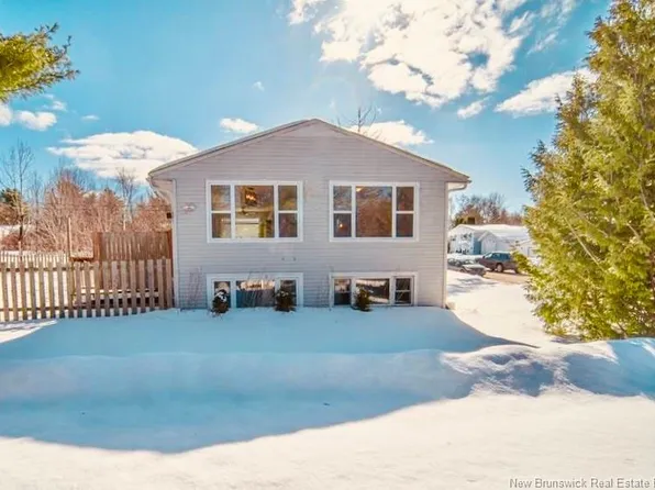 547 Chancellor Ct, Oromocto, NB E2V 1J1