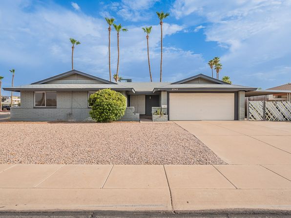 2543 E Huntington Dr