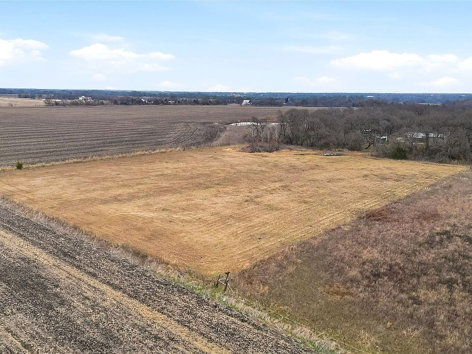 1st image of 2421 Edwards Rd