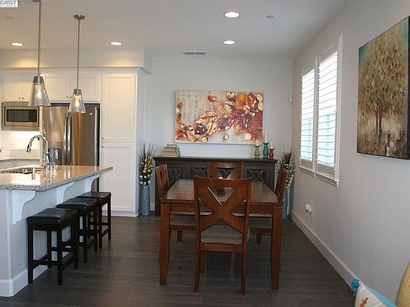 5th image of 3488 Serra Cir