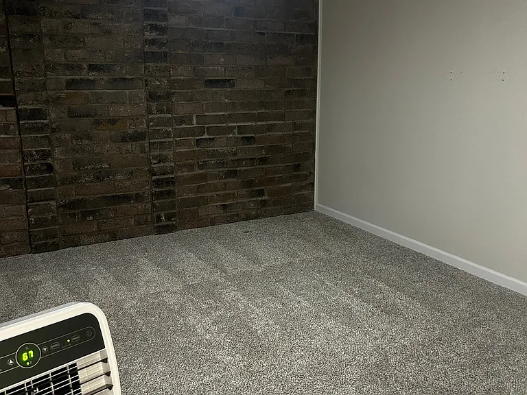 1219 S Yosemite Way — Photo 5