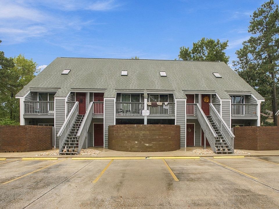 1st image of 141 Colonial Cir #A-2