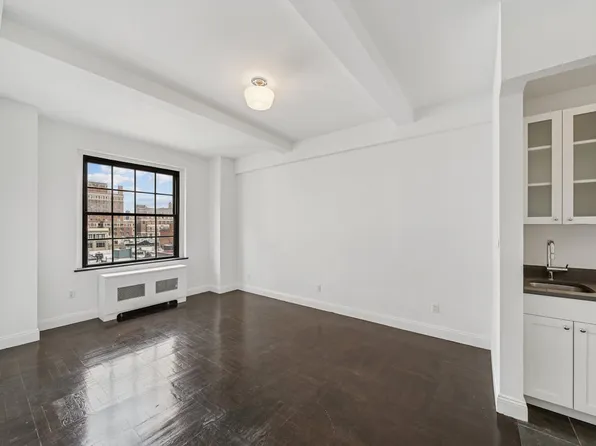 160 West 71st Street image 1 of 18