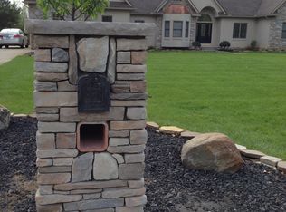 11315 Tyrone Trl, Fenton, MI 48430