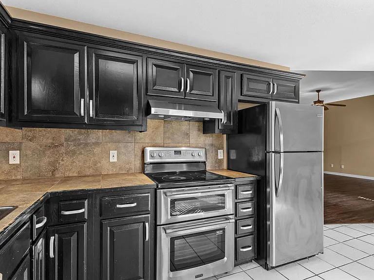 794 N Blazing Star Dr — Photo 14