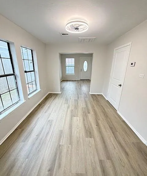 1819 Carr St — Photo 5