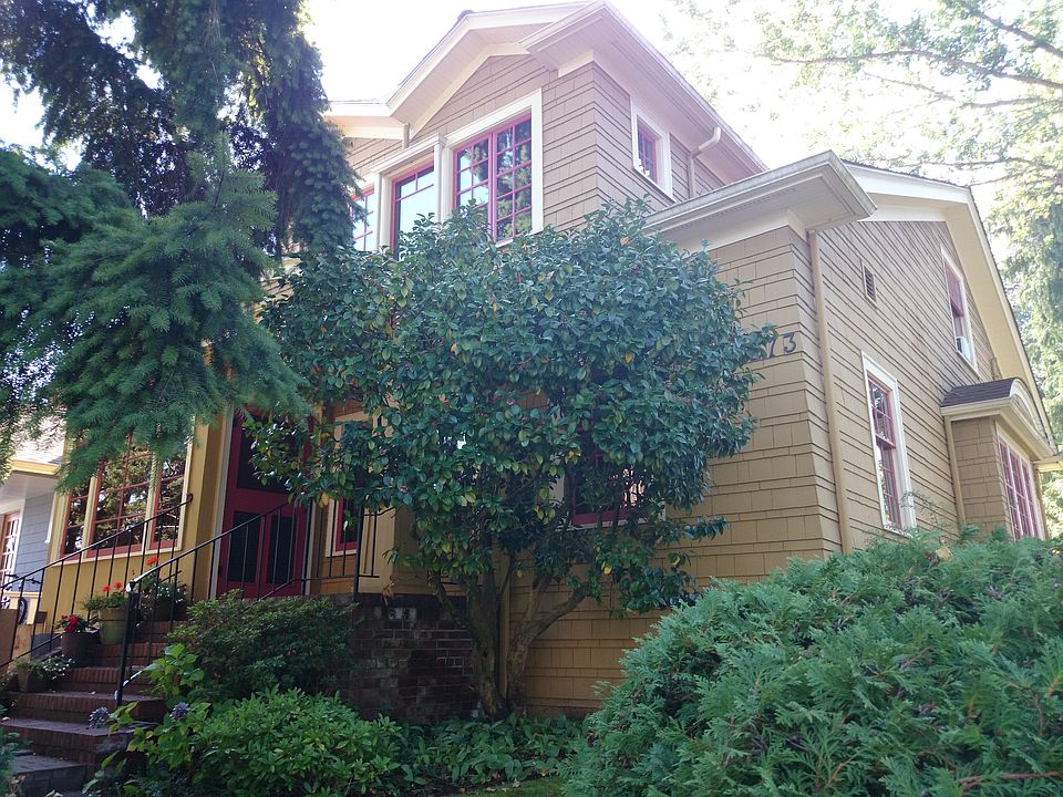 2nd image of 6273 19th Ave NE