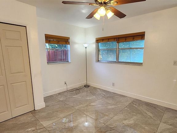 5th image of 1136 NE 13th Ave #B