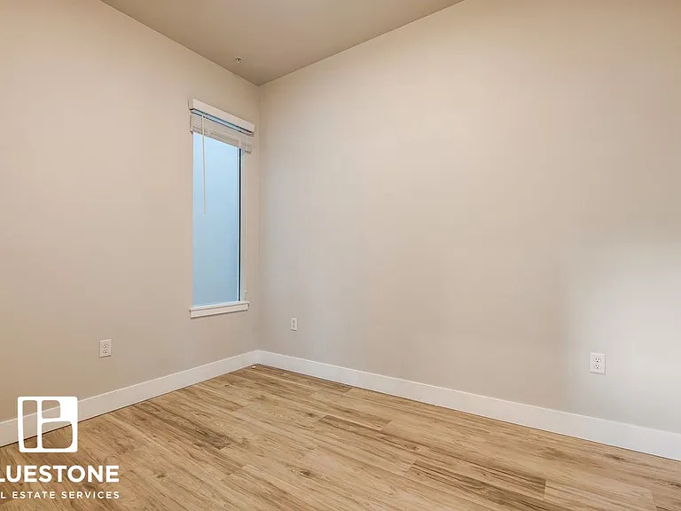 Brookside Apartments — Photo 37