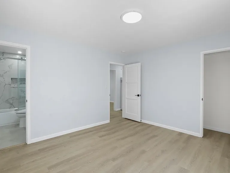 989 Arbor St — Photo 10