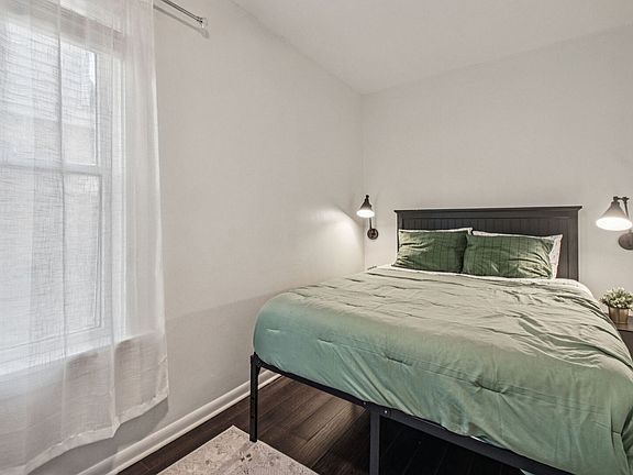 5th image of 5017 N Meade Ave APT 1