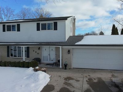 560 E Oxhill Dr, White Lake, MI, 48386