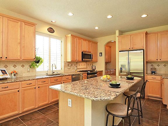5th image of 3302 Five Oaks Dr