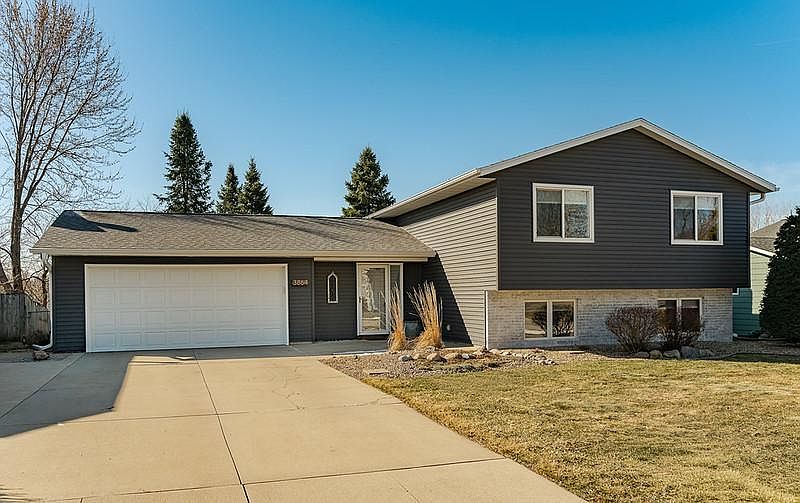 1st image of 3864 Chesapeake Ln NW