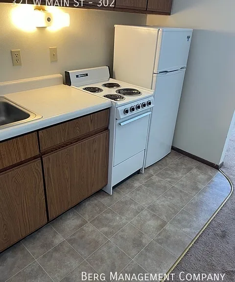 321 W Main St #302 — Photo 2
