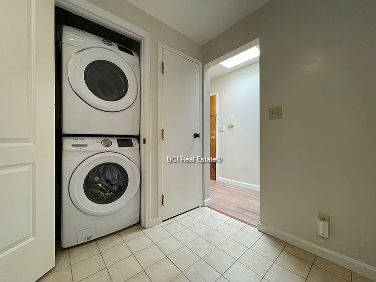 5522A California St #A — Photo 16