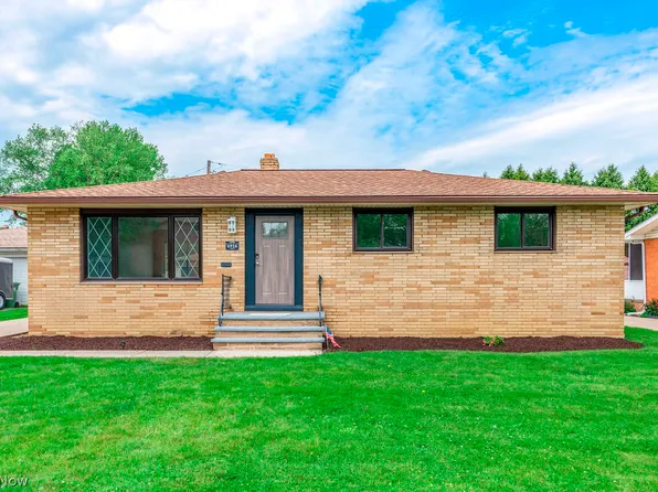 6916 Tobik Trl, Parma Heights, OH 44130
